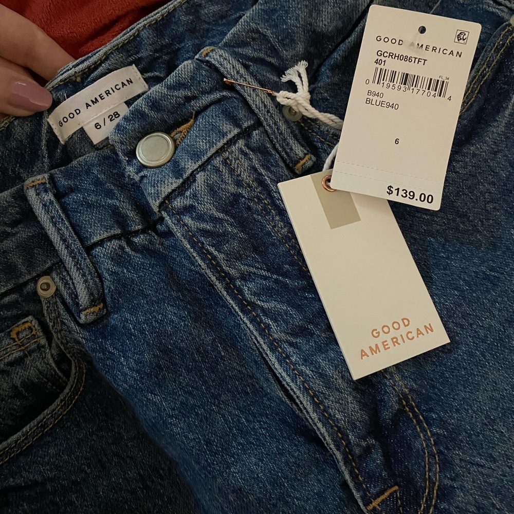 NWT. Good American Good Classic Jeans.